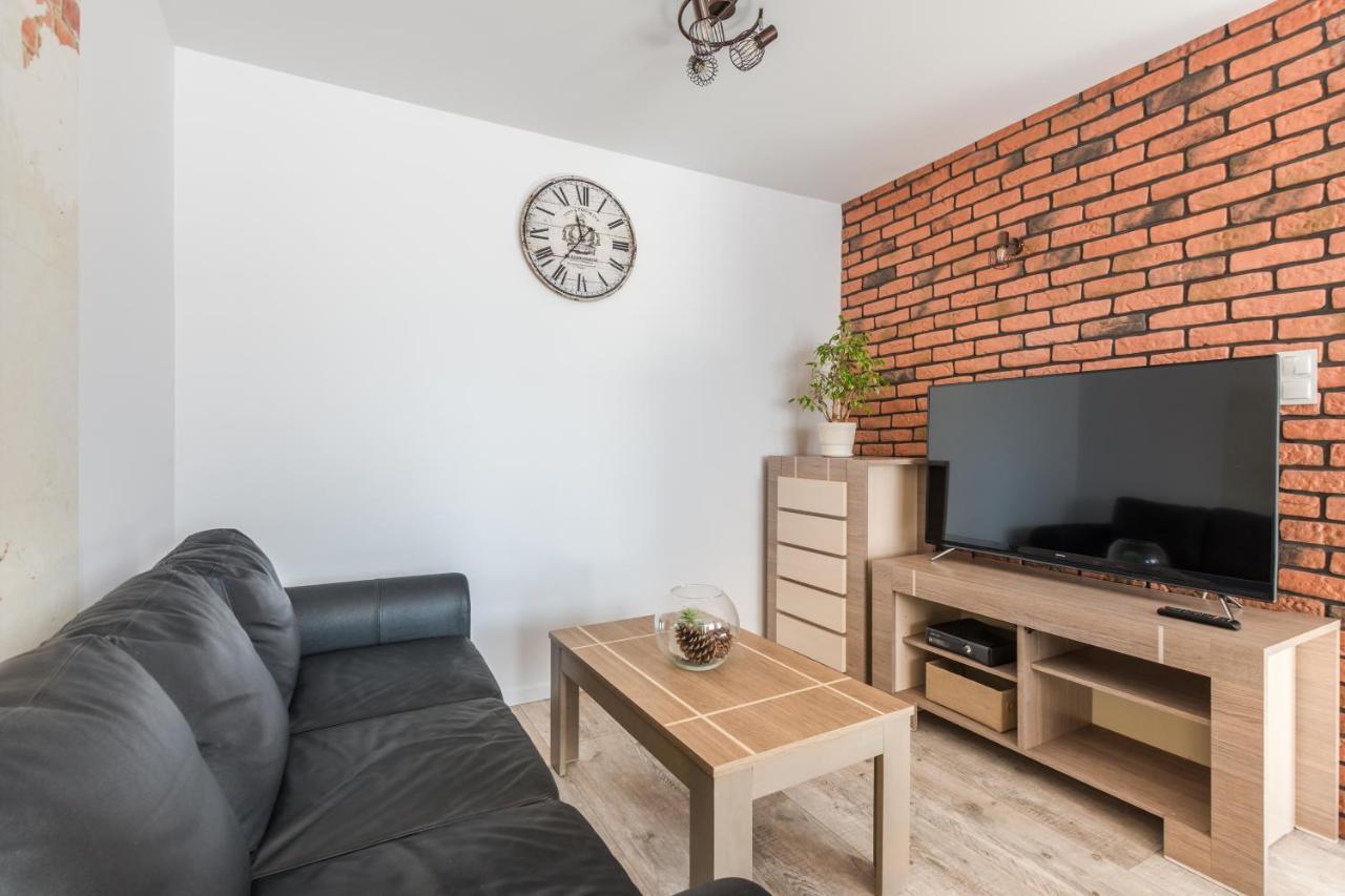 Ferienwohnung Mieszkanie Przy Kasztanie Blisko Plazy I Centrum Danzig Exterior foto